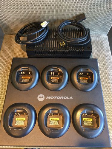 Motorola multi-unit radio charger rln5218a - free shipping!! for sale