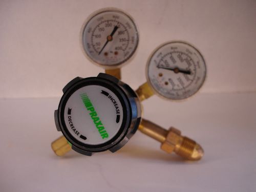 PRAXAIR Inert Gas Regulator 3000 PSI Max Inlet 4124331-296