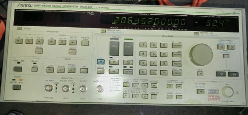 Anritsu MG3633A Synthesized Signal Generator 10 kHz to 2700 MHz Range w/ Opt 3 4