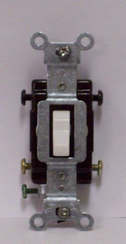 6 LEVITON 4-WAY 15A TOGGLE SWITCH 5504-2WS