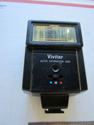 VIVITAR AUTO THYRISTOR 225 FLASH FOR PARTS CAMERA PART