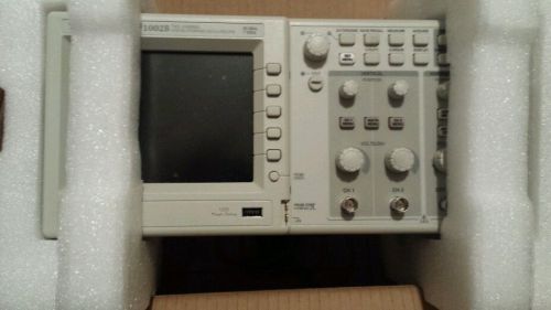 Tektronix TDS1002B Digital Oscilloscope Excellent Condition.