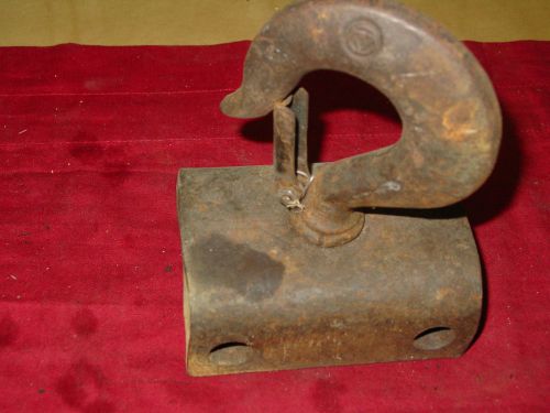 VINTAGE SWIVEL HOIST HOOK - 1 1/2 TON WITH MOUNT