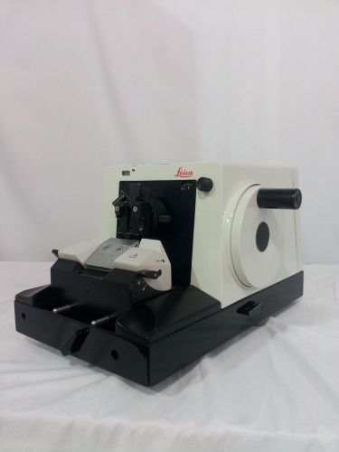 Leica-Reichert 2035 Microtome