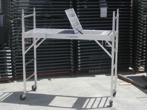 All aluminum scaffolding rolling tower with alunimum hatch deck &amp; u locks for sale