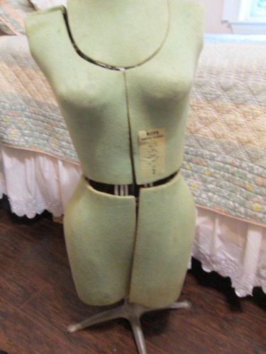 VINTAGE RITE ADJUSTABLE DRESS FORM - Size 2 - MINT GREEN N-110 10 SECTION ADJUST