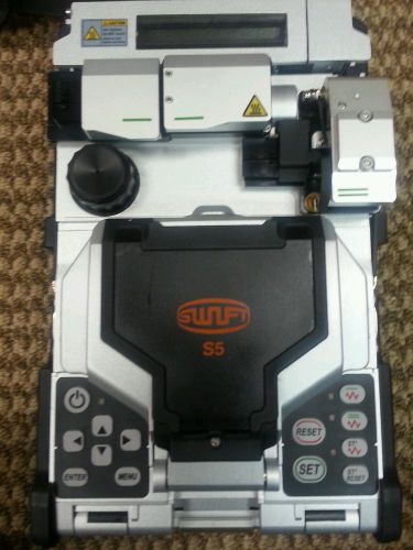 SWIFT S5 CORE ALIGNMENT FUSION SPLICER