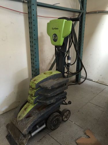 Wolf Flooring Demo Machine