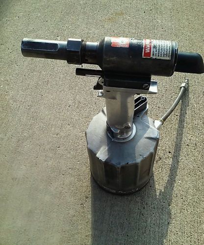 Huck 256  Pneumatic  Rivet Gun, For Parts or Repair