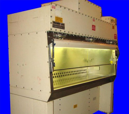 VERY NICE BAKER 6&#039; WIDE X 3&#039; DEEP X 5-1/2&#039; HIGH BIOLOGICAL SAFETY HOOD B60-112