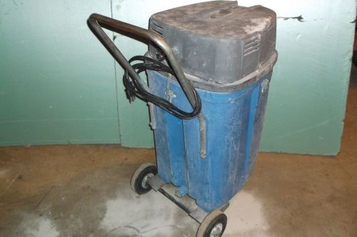 EDCO Industrial Dry Vac II 115 V 60 Hz Serial # 20015 20 Gal.