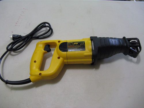 Dewalt Reciprocating Saw DW303  Very Good ConditionS. Fast Ship