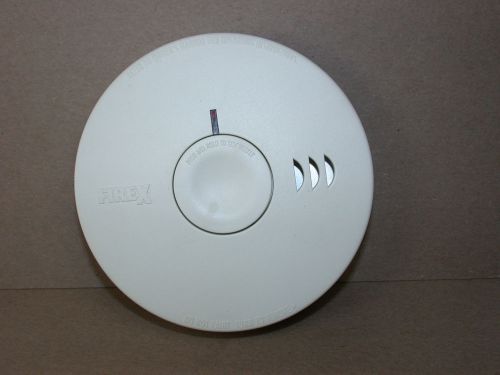 FiREX CB SMOKE DETECTOR 9V BATTERY OPERATED iONiZATiON SiNGLE STATiON