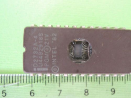 1 x D2732A-4 Intel 32K UV EPROM M2732A TMS2732 MBM2732A M5L2732K AM2732 NEW IC