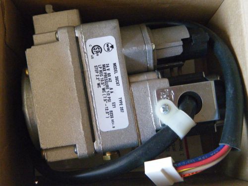 model 36C87 type 207 White Rodgers Milli Volt MV Furnace Gas Control Valve NEW