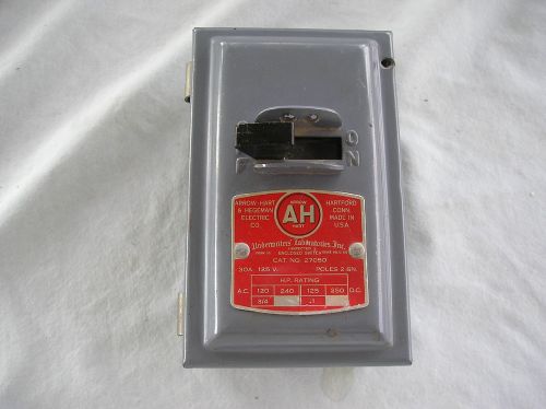 27050 Arrow Hart Fused Switch New