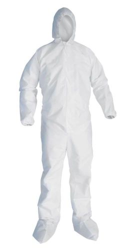 ValueMax Liquid Guard Medium Size Coveralls Attached Hood &amp; Booties 4903, 17 Ct