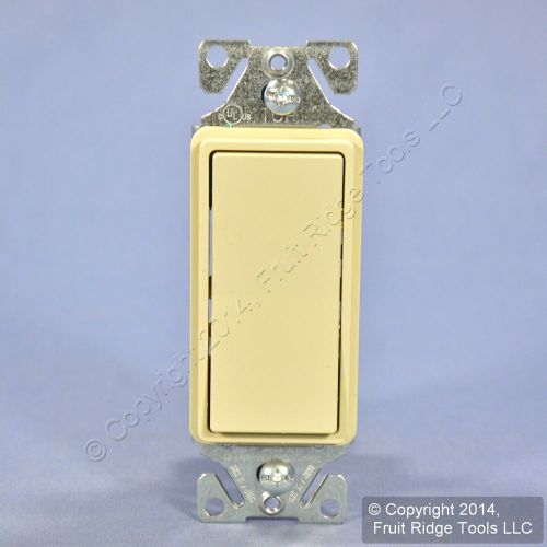 Cooper Ivory RESIDENTIAL 3-Way Decorator Rocker Wall Light Switch 15A Bulk 7503V