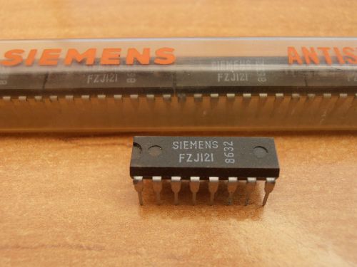 2 x FREESCALE SIEMENS FZJ121 16DIP /// NEW with BOX!!