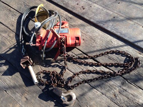 Dayton 42W56 1000Lb Air Hoist