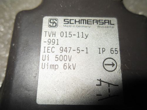 (Y6-2) 1 NEW SCHMERSAL TVH 015-11Y-991 LIMIT SWITCH