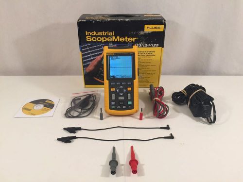 NIB Fluke 123 Industrial Scope Meter / Fantastic Condition!!!