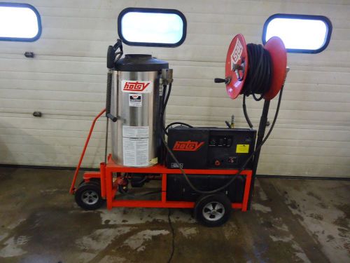 Hotsy 4@3000PSI Hot High Pressure Washer, No Reserve