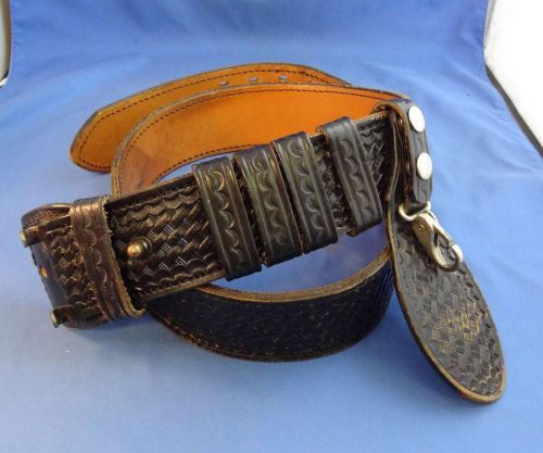 Police DUTYMAN 1021U Genuine Full Grain Leather Sz 42 Belt M-E