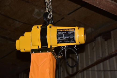 Pierce 1 Ton Mini Chain Hoist 20&#039; Lift (PS65620)