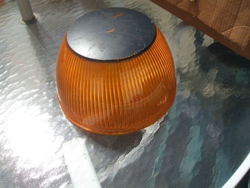 Amber Vintage / Antique Whelen Commander 5200 strobe beacon dome