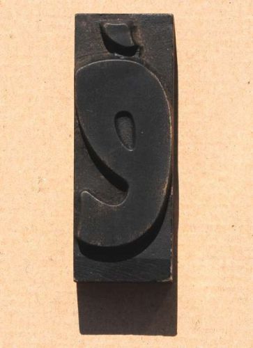 Letter: e  ART NOUVEAU letterpress wood block printing type wooden font alphabet