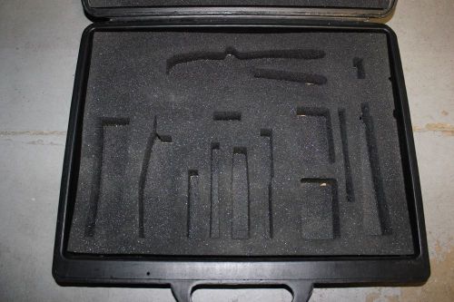 AN ELECTRICIAN&#039;S HARD PLASTIC TOOL CASE W/BUILT-IN CARRYING HANDLE - PADDED FOAM