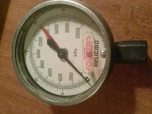 VINTAGE 4511 HELICOIO 20000 KPa 3000 PSI INDUSTRIAL PRESSURE GAUGE PART USA