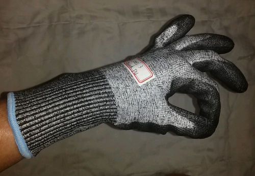 Pu dipped level 3 cut resistant gloves size small for sale