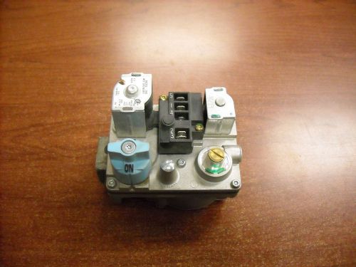 EF32CW183 Carrier Comb Gas valve