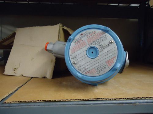 United Electric Controls Co. Pressure Switch