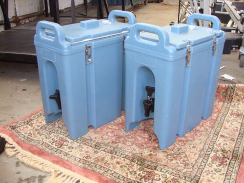 Lot of 2 Blue Cambro 250 LCG Insulated Beverage Dispenser 2.5 Gal Coffee Tea