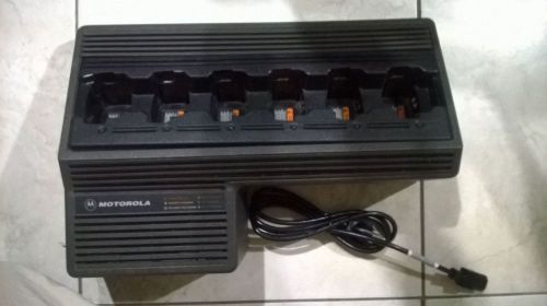 Motorola HTN9005D HT750 / HT1250 Gang Charger