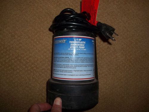 Used - BARRACUDA MODEL #91250 1/4HP SUBMERSIBLE PUMP