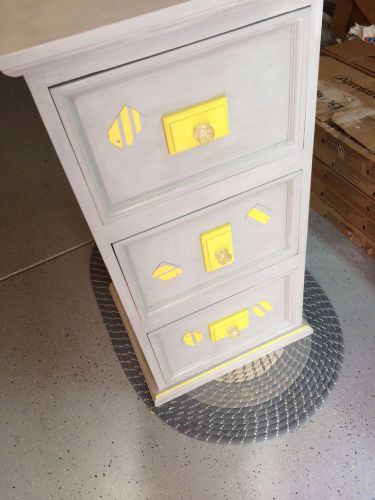 FILE CABINET