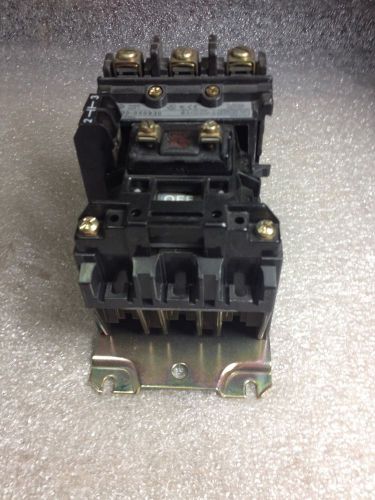 (Q3-2) ALLEN-BRADLEY 500-B0D930 SIZE 1 CONTACTOR