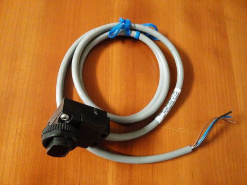 BANNER ENGINERING SE612LVAG-46158 PHOTOELECTRIC SENSOR,  FREE SHIP