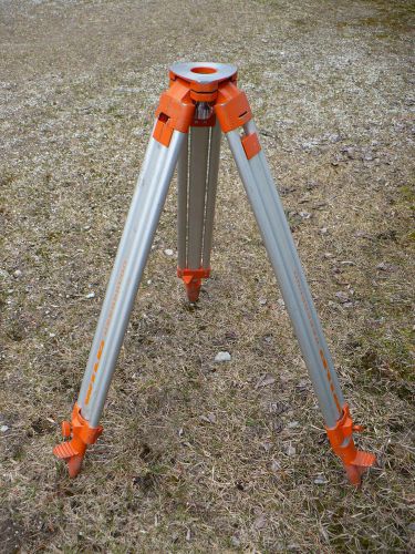 WILD HEERBURGG SWITZERLAND Aluminum SURVEYING TRIPOD