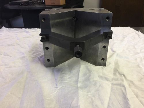 Large Precision Vee Block