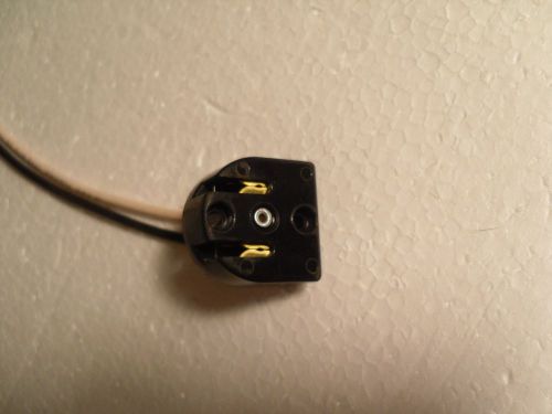 6 Leviton Bakelite Bi- Pin Butt-on Black Fluorescent Lampholder #377  660W/250V