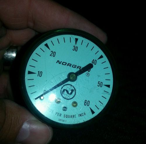 Norgren 2 1/4&#034; air gauge 0-60psi.