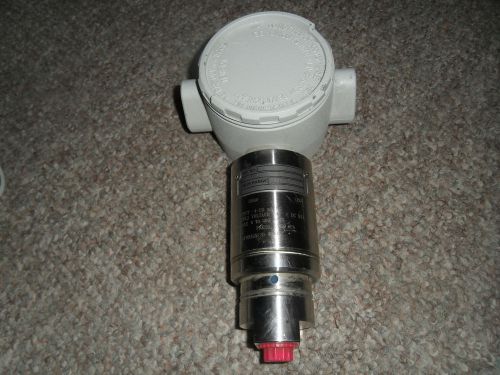 Gulton statham  pressure transducer pg3000-200-48 new output 4-20 ma  0-200 psi for sale