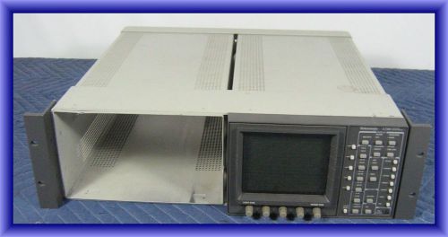 TEKTRONIX 1760 WAVEFORM / VECTOR MONITOR W/ RACK MOUNTABLE CASE FREE US SHIPPING