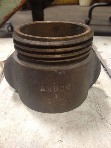 Akron 2 1/2&#034; Brass Valve Fire Hydrant Hose Attachment Fitting Truck Pump