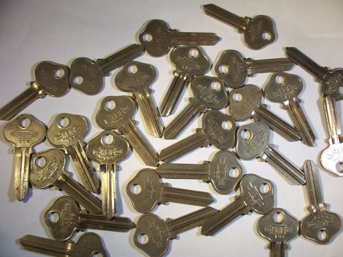 28 OLD  VINTAGE  KEIL 109 SARGENT  KEY BLANK   UNCUT